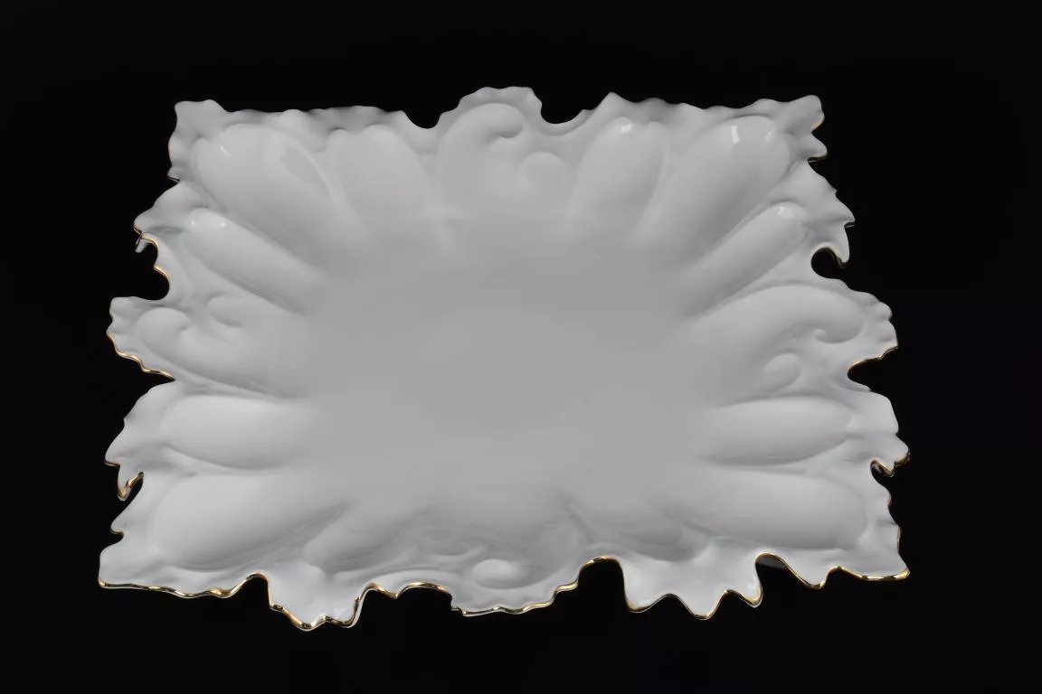Фото Блюдо фигурное квадратное 41 см Белый узор Корона