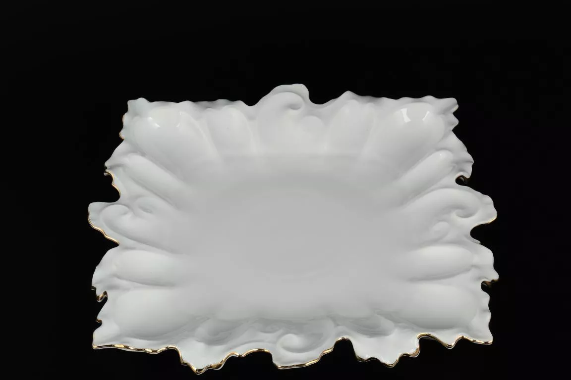 Фото Блюдо фигурное квадратное 32 см Белый узор Корона