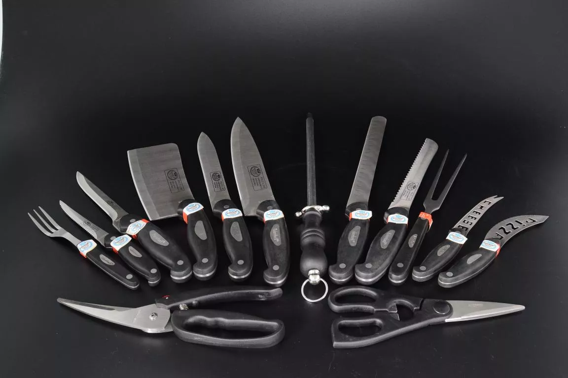 Фото Набор кухонных ножей в чемодане 24 предмета KL24