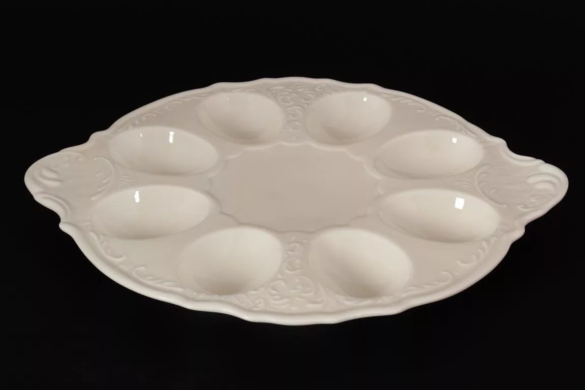 Фото Поднос для яиц 25 см Бернадотт Недекорированный Be-Ivory