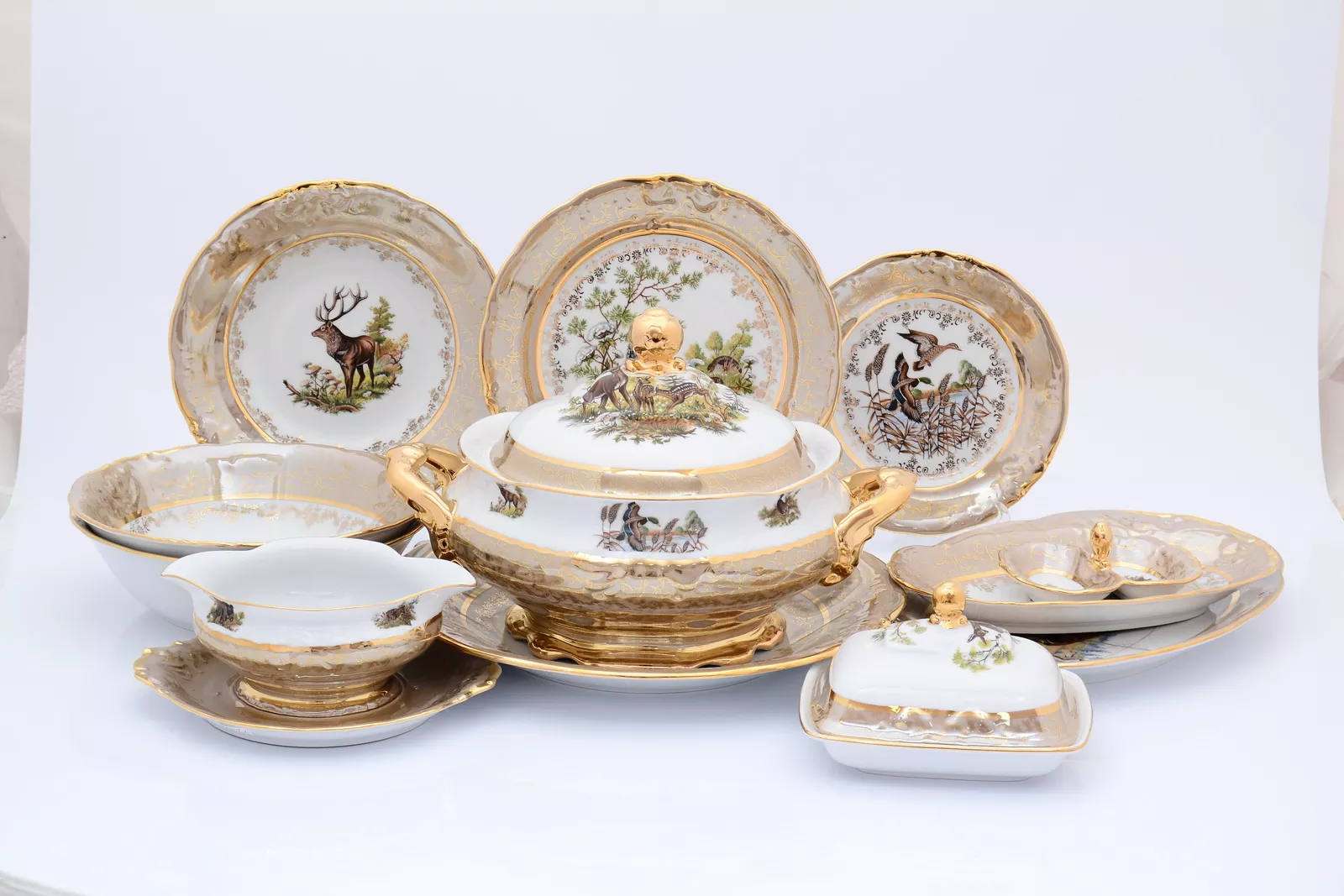 Фото Столовый сервиз на 6 персон 27 предметов Охота Бежевая Sterne porcelan